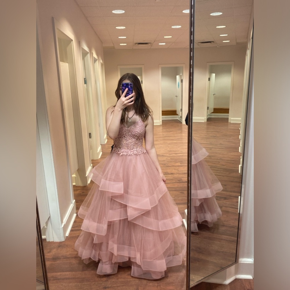 PROM DRESS - Picture 6 of 6
